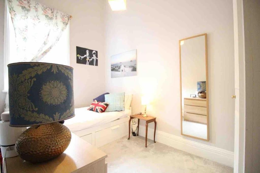 Wonderful Apartment In Earl'S Court Londres Exterior foto